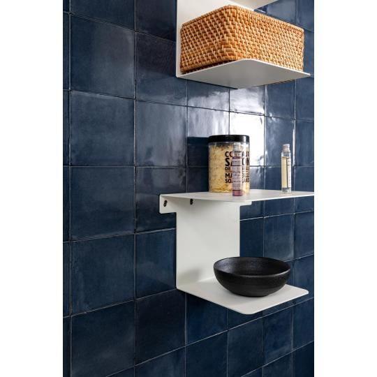 kismeretu rusztikus natur kek fenyes csempe hullamos konyha furdoszoba mediterran kezzel keszult mazas burkolat 15x15cm antikolt patinazutt hullamos.jpg